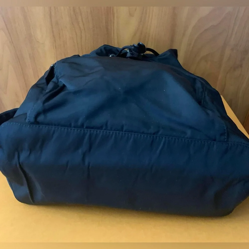 SOLD ❌❌❌❗️🖤🖤🖤PRADA Blk Nylon Classic 
Medium Backpack🖤🖤🖤 - Picture 6 of 16